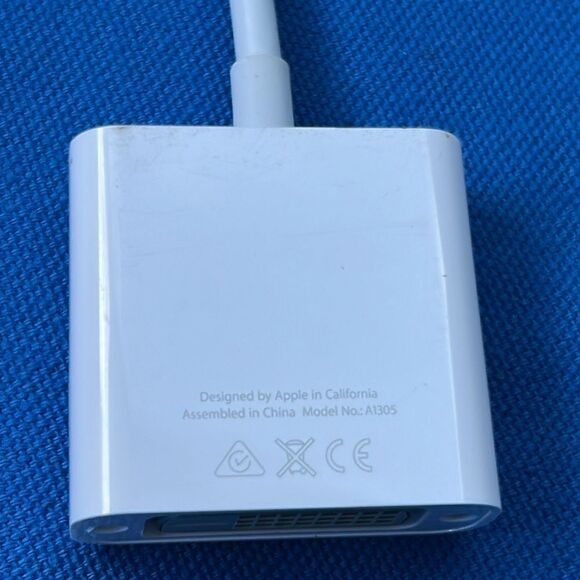 Apple Mini DisplayPort to DVI Adapter - Picture 3 of 5